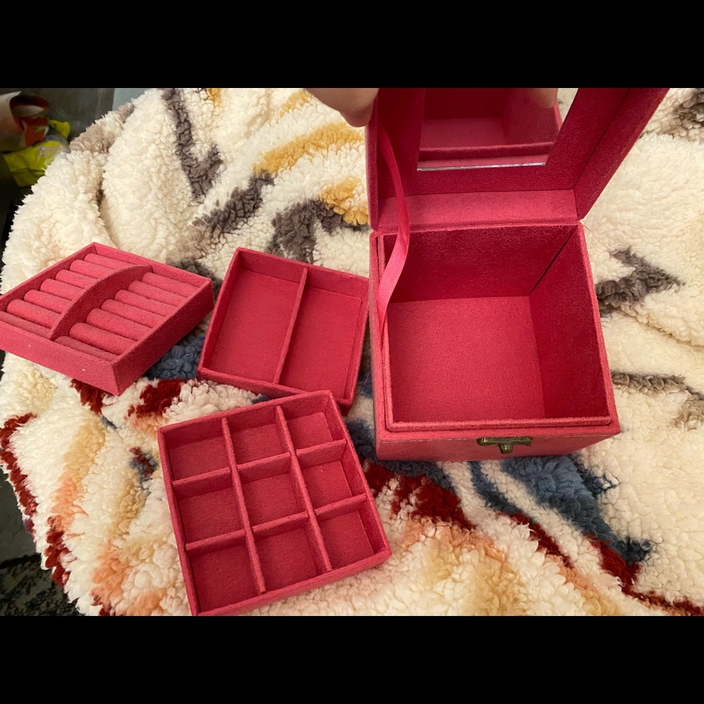 Jewelry organizer